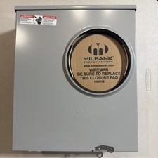 Milbank Series U-200 Meter Socket 200A 3W 600V Type 3R Underground New In Box picture