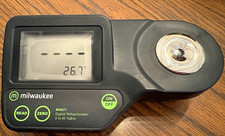 Milwaukee MA871 Digital Handheld Refractometer 0-85% Brix w/ Manual picture