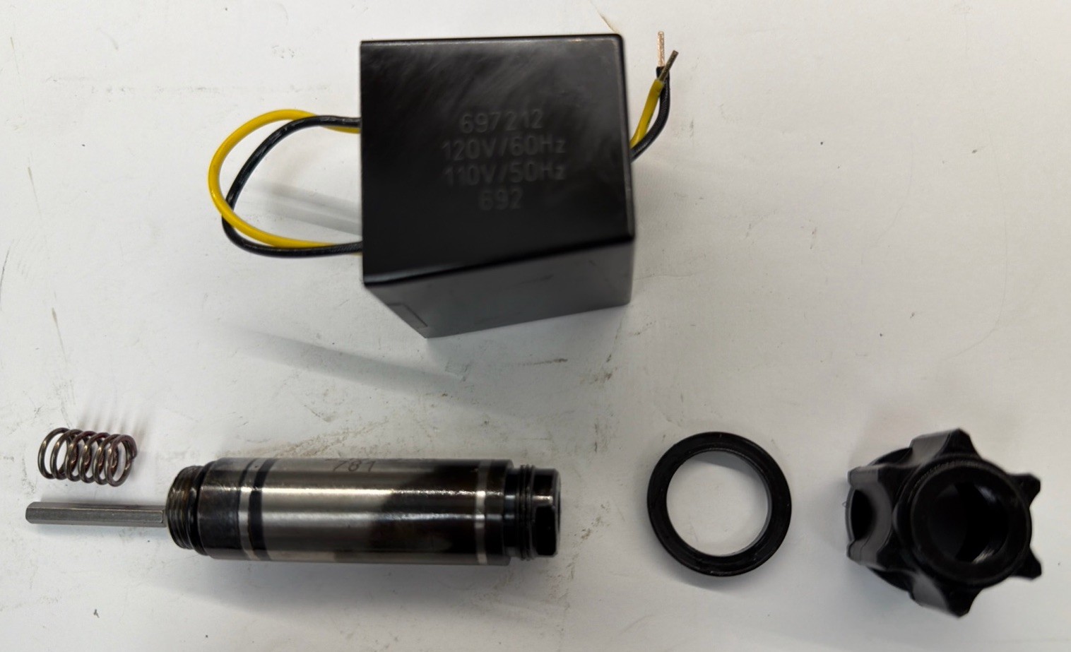 697212 120/110V Valve GW Lisk Parker Solenoid Hydraulic Control Coil 3633139