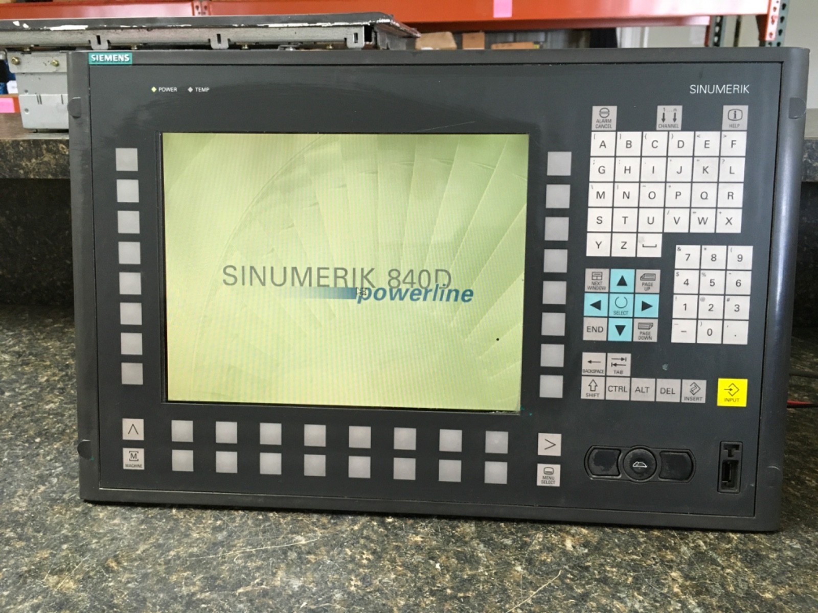 SIEMENS 6FC5203-0AF02-0AA1/6FC5210-0DF21-2AA0 SINUMERIK OPERATOR PANEL