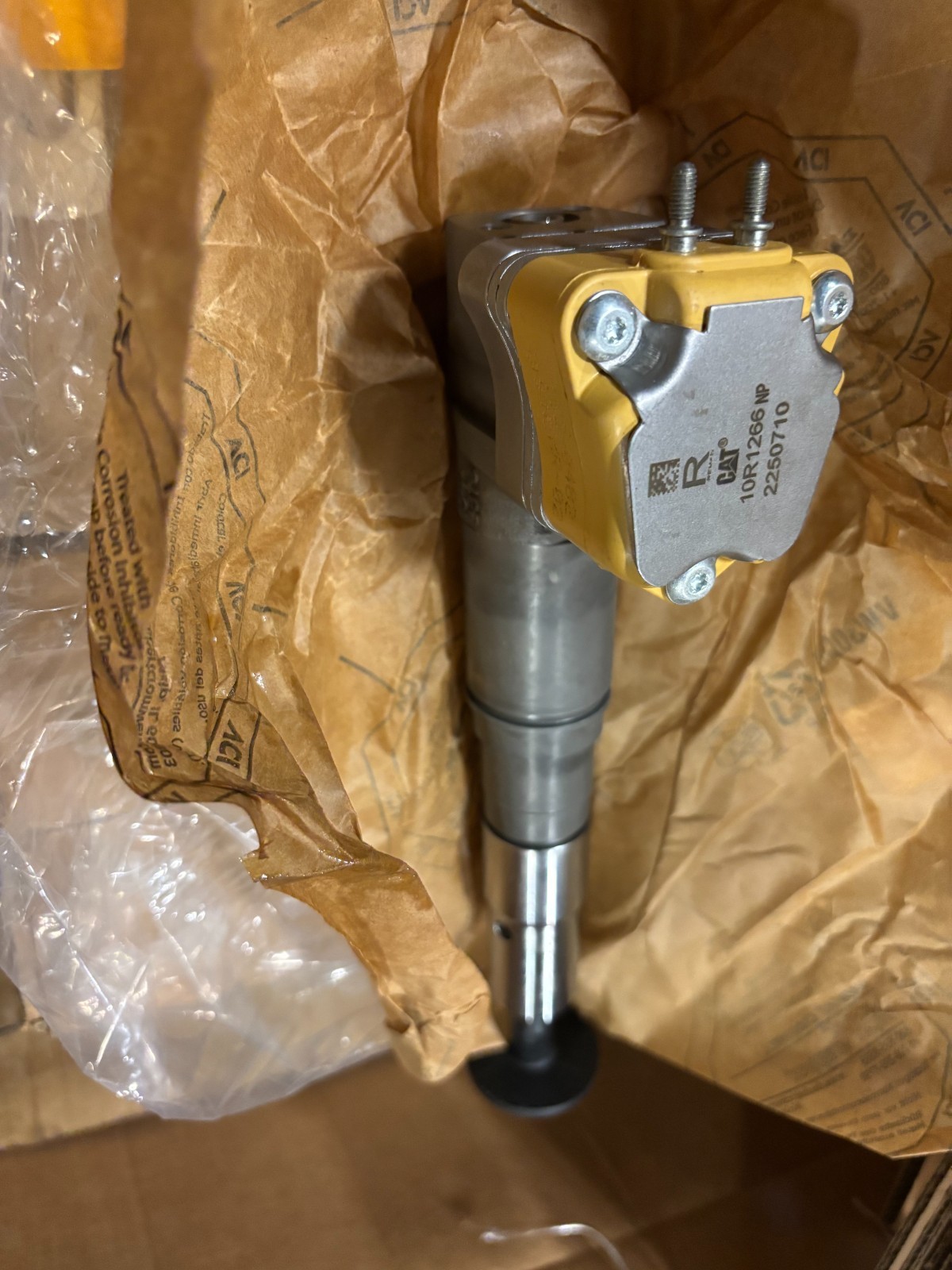 CAT Genuine OEM Reman 10R-1266 Diesel Fuel Injector No Core Return Necessary