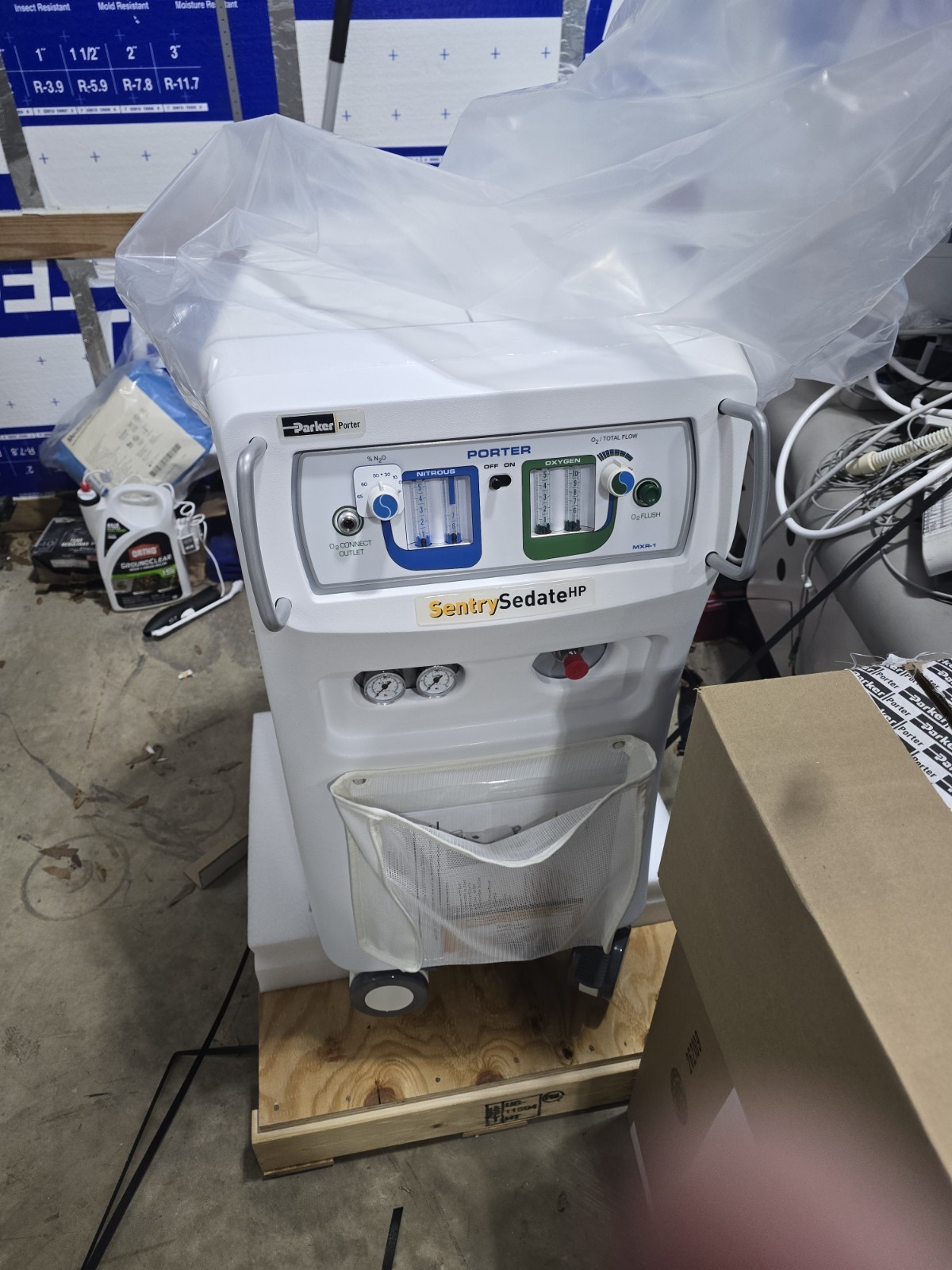 New Parker Porter Sedate HP Anesthesia Unit As Pictured New In The Crate