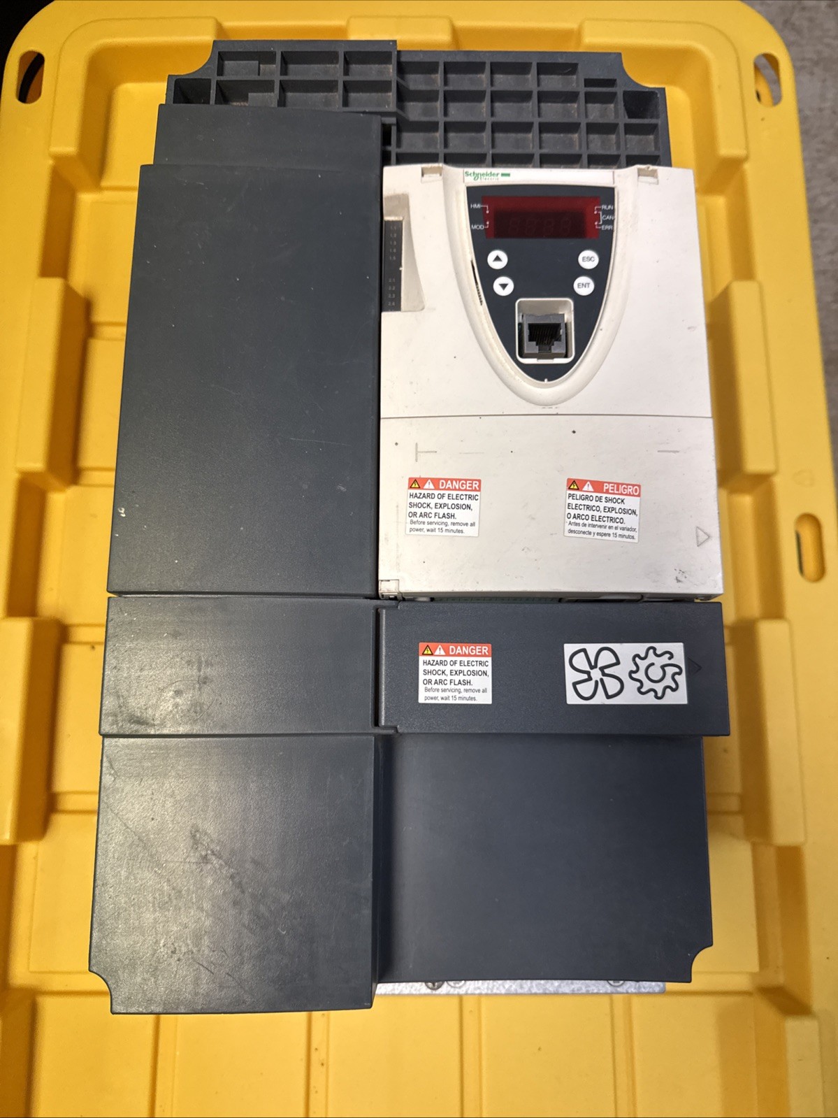 Telemecanique Altivar 61 ATV61HD15N4 AC Inverter Drive 5000A 480V 15kW 20HP 3PH