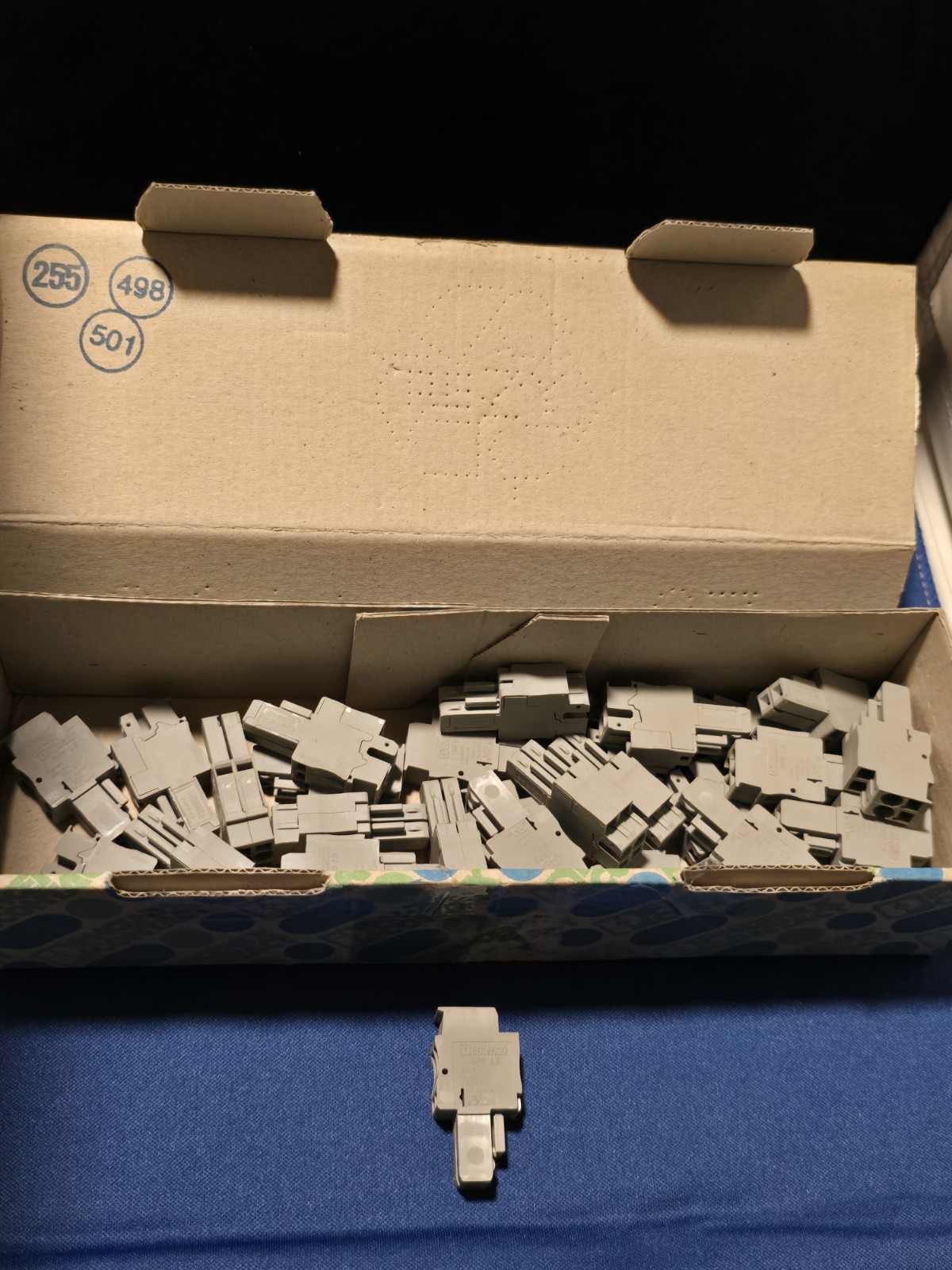 (Box of 30) Phoenix Contact SPB 2,5/ 2 2-position COMBI Terminal Plug 3040119 (Box of 30) Phoenix Contact SPB 2,5/ 2 2-position COMBI Terminal Plug 3040119