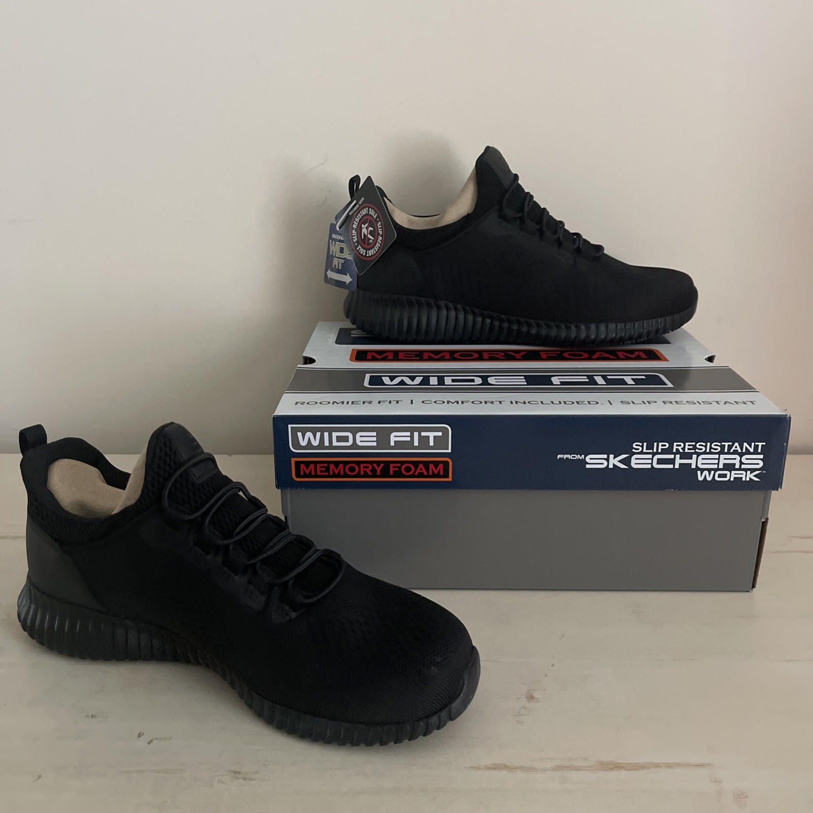 Skechers Cessnock Shoes Men Size 8 Black Work Slip Resistant 77188W/BLK Each $45