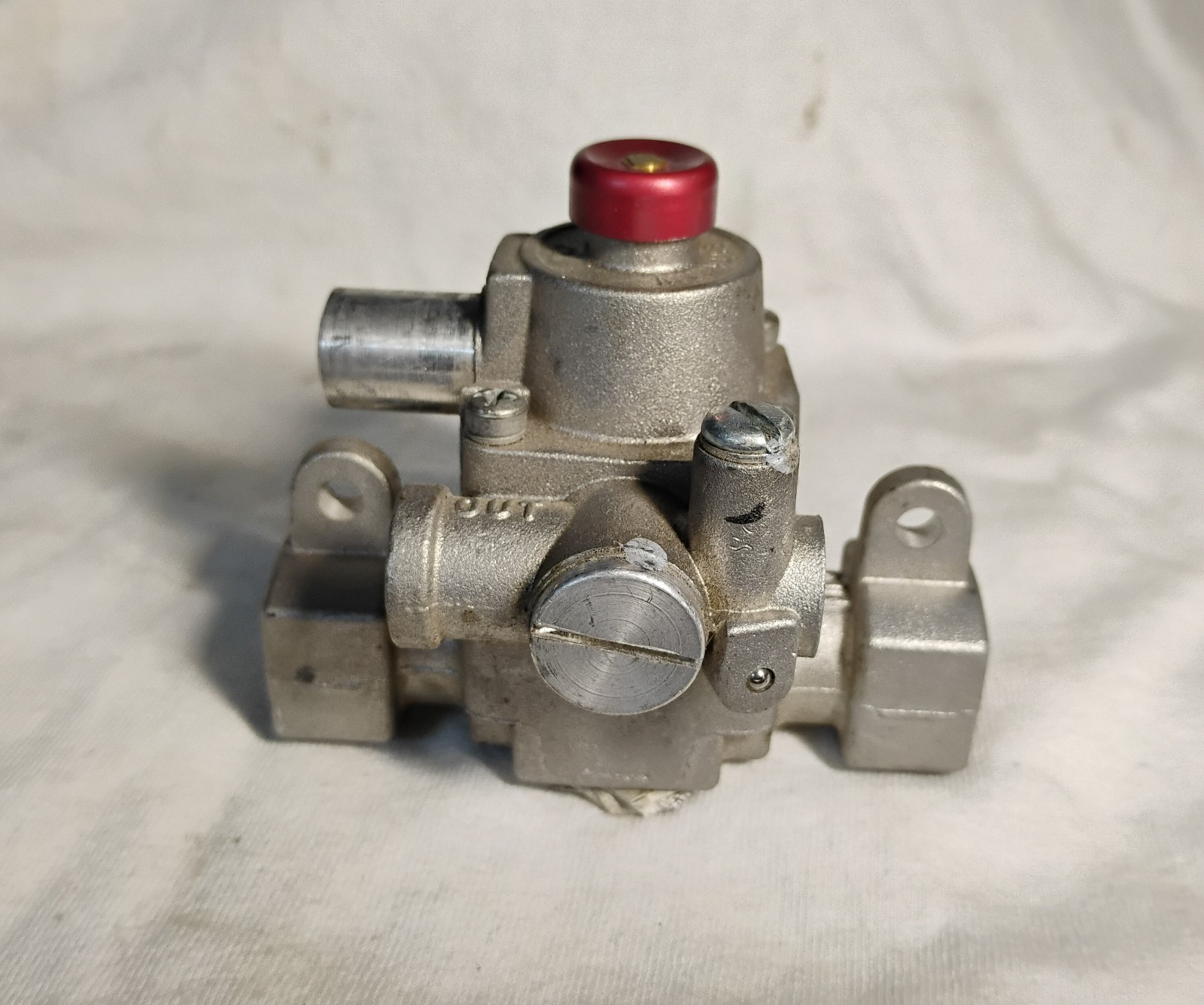 Mavrik By RoberShaw 542046 Safety Valve  W/Pilot Out Only. 3/8 In.Ts