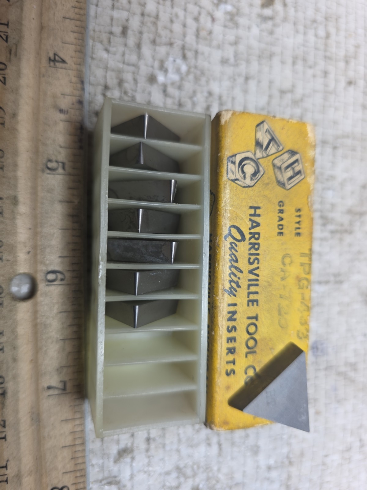 NEW 8PCS. HARRISVILLE TOOL CO.  TPG 433  GRADE: CA-730 CARBIDE INSERTS