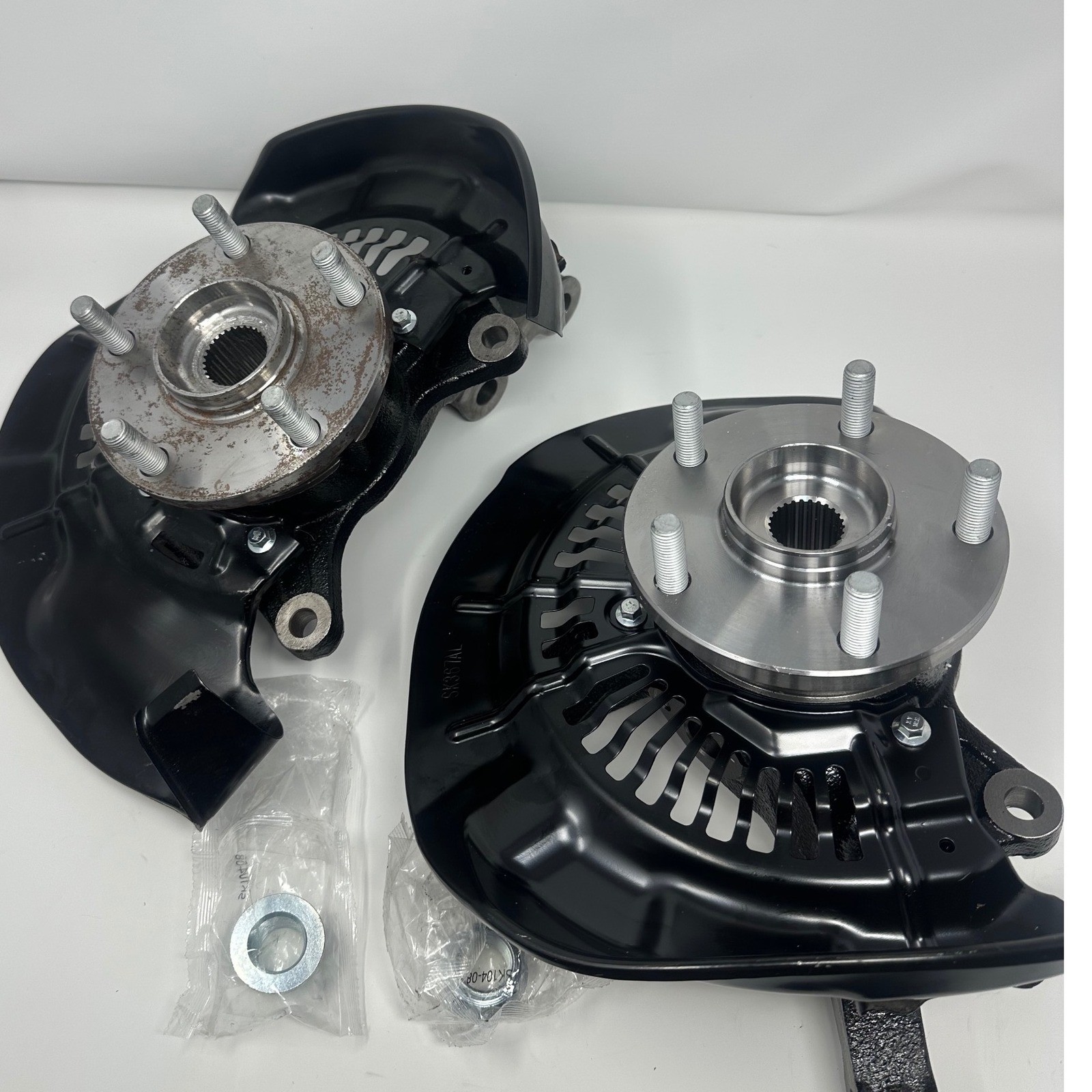Front Steering Knuckle Assembly Set 2008-2013 Toyota Highlander Gas AWD READ Front Steering Knuckle Assembly Set 2008-2013 Toyota Highlander Gas AWD READ