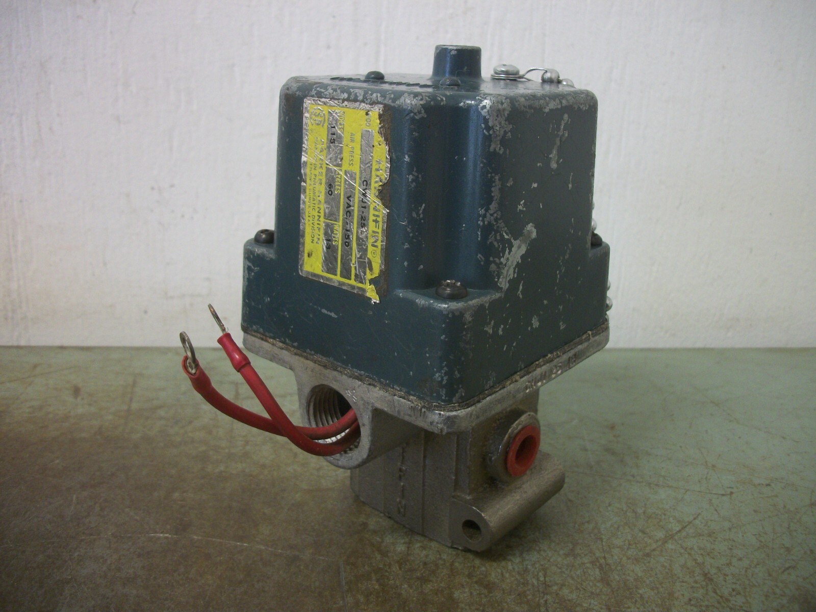 PARKER-HANNIFIN PNEUMATIC SOLENOID VALVE CWJ1-25 115VCOIL 13W 150PSI NOB PARKER-HANNIFIN PNEUMATIC SOLENOID VALVE CWJ1-25 115VCOIL 13W 150PSI NOB