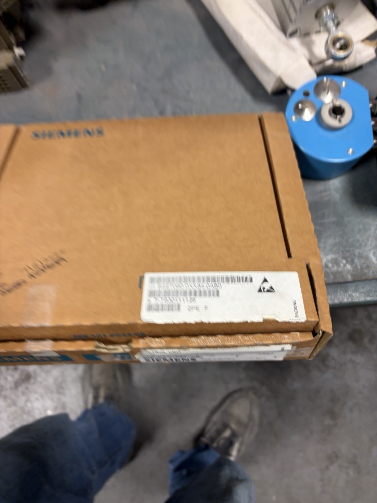 NEW OPEN BOX 6SE7090-0XX84-0AB0 CLOSED-LOOP AND OPEN-LOOP CONTROL MODULE VECTOR