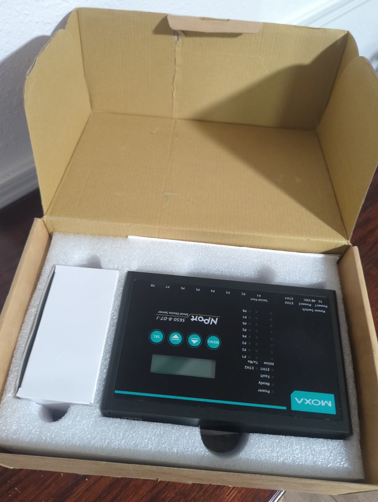 MOXA NPort 5650-8-DT Serial Port Server A14