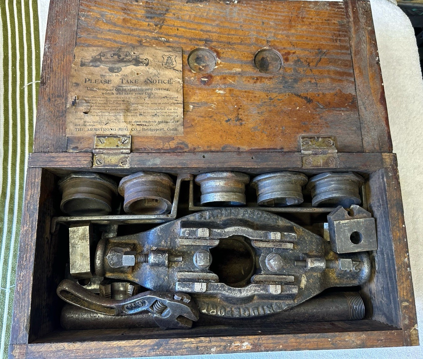 Vintage Armstrong Mfg Co. Stock & Die Pipe Threader Set #2 Patent: 1883