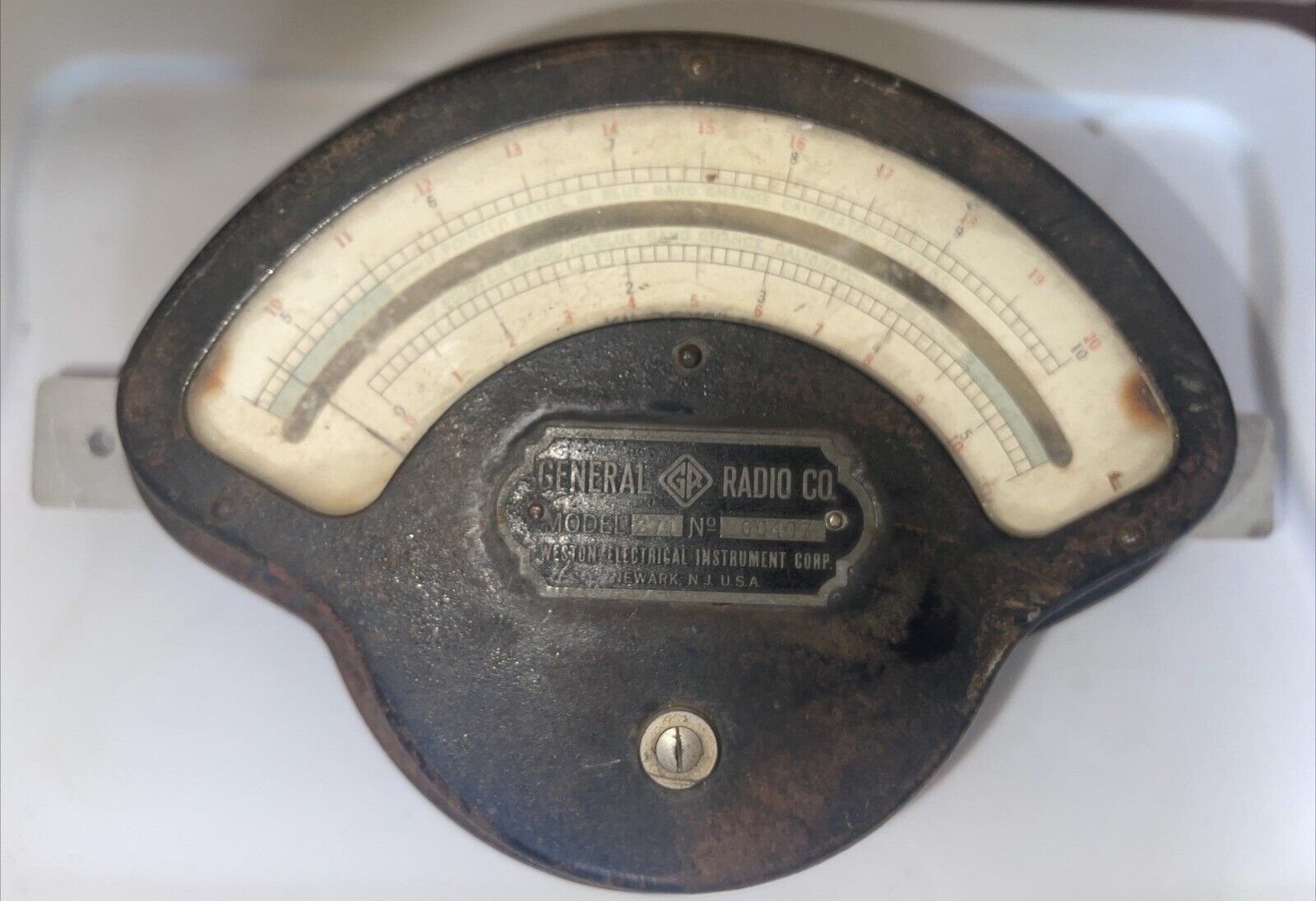 Vintage Weston Electrical General Radio Kilocycles Meter Gauge Model 271 Newark
