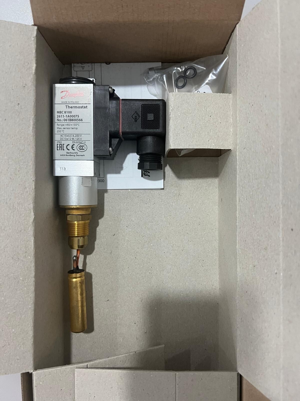 Danfoss MBC8100 061B800566 thermostats-NEW