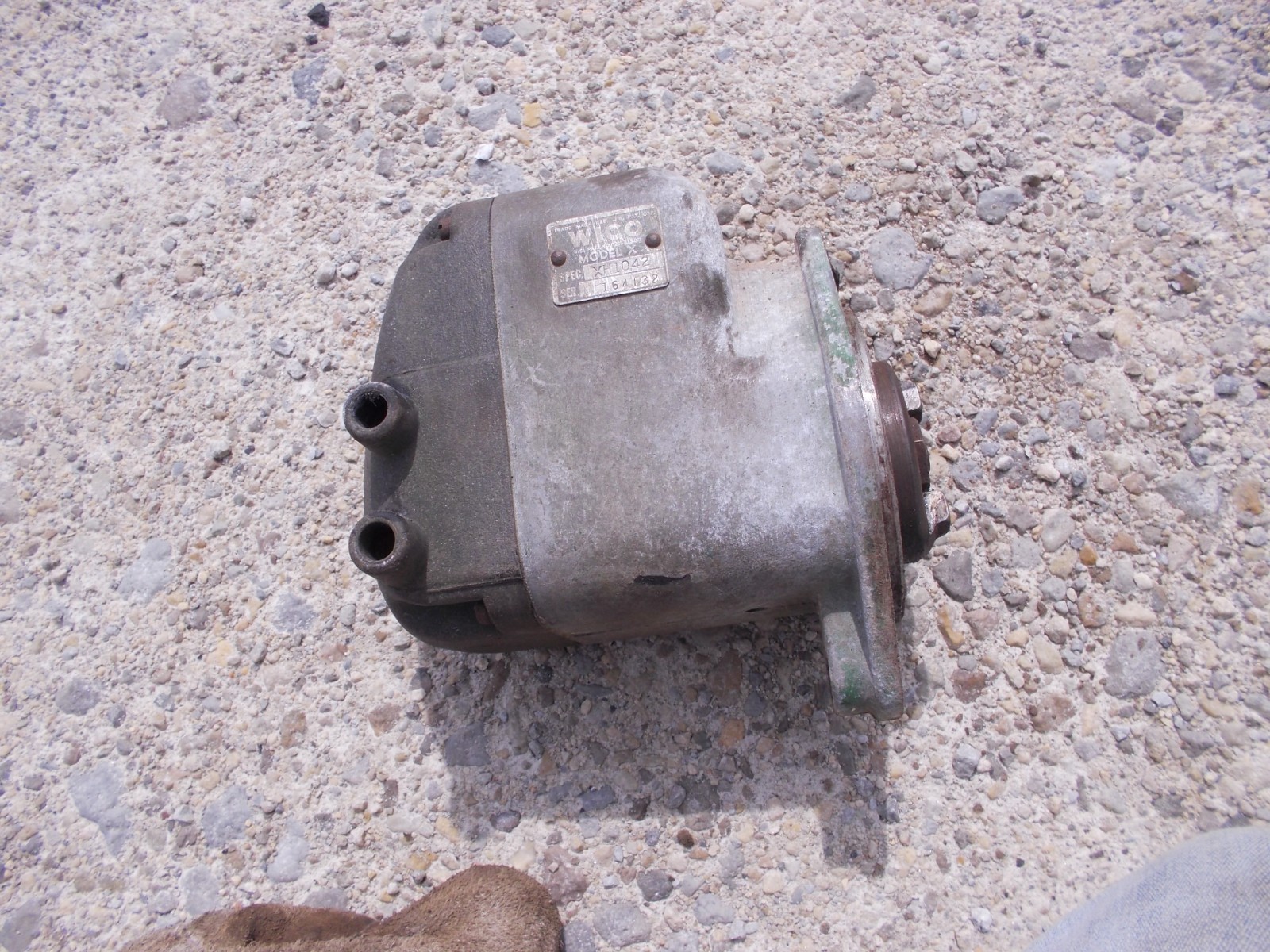UNIVERSAL Tractor Wico Model X Magneto X41042 w/ drive lug John Deere B Tractor