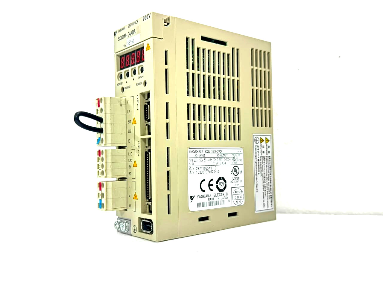 YASKAWA ELECTRIC  SGDM-04ADA.