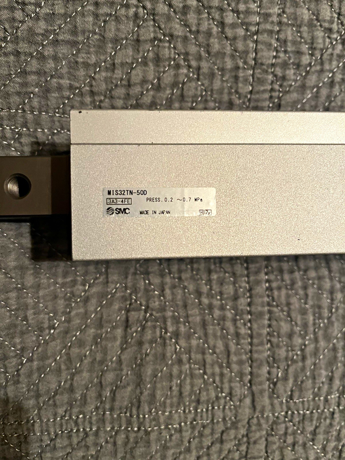 SMC MIS32TN-50D Rodless Double-Acting Pneumatic Cylinder 32mm Bore 50mm