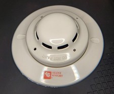 Silent Knight SD505-APS Smoke Detector - BASE INCLUDED - Used picture