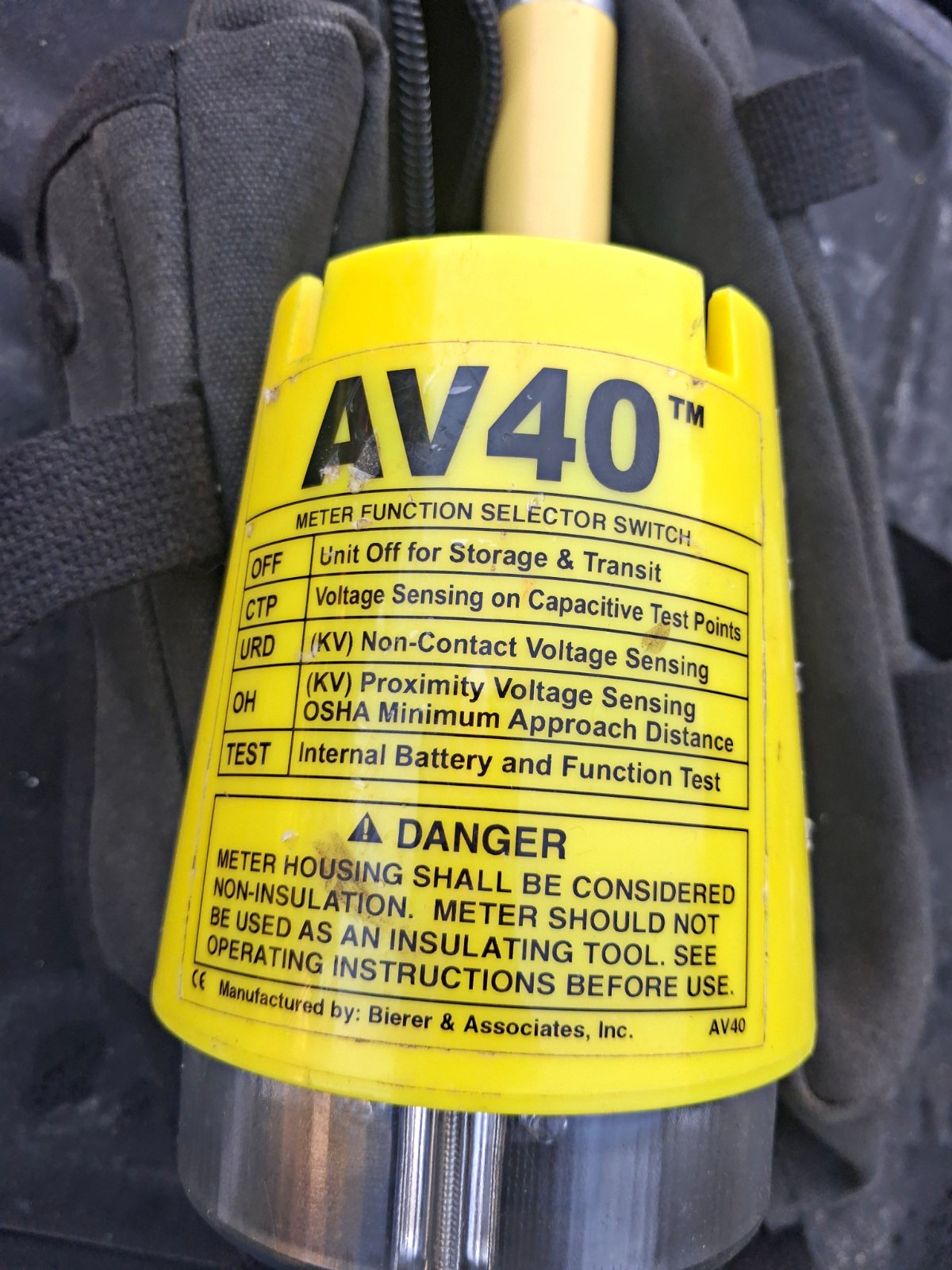 Bierer Meters AV40 40kV Voltage Detector Non-Contact Audible/Visual Proximity Bierer Meters AV40 40kV Voltage Detector Non-Contact Audible/Visual Proximity
