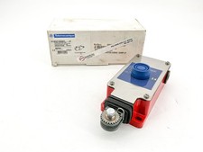 New Telemecanique XY2CH13250H7 Emergency Stop Switch Cable 248V 3A 076214 picture