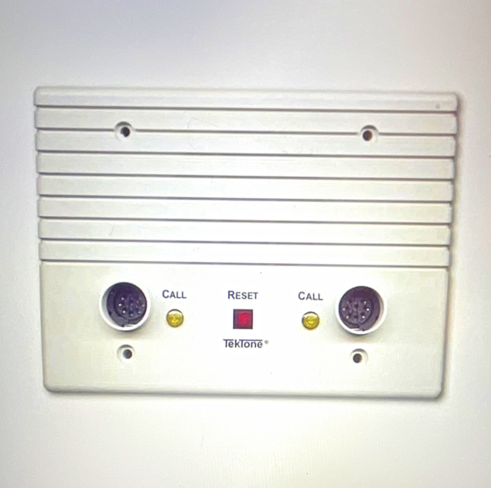 TekTone IR320B Nurse Call Dual Bed. Patient Station Wall Panel Call/Reset