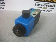 VICKERS HYDRAULIC DIRECTIONAL SOLENOID VALVE DG4V-3S-2AL-M-U-B5-60 120VCOIL NOB picture