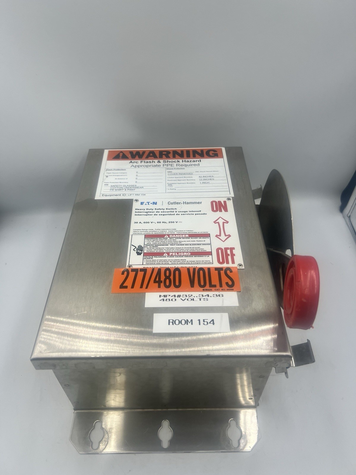 Eaton Cutler Hammer DH361UWK 30A 600V 3-Pole NEMA 4X Safety Disconnect