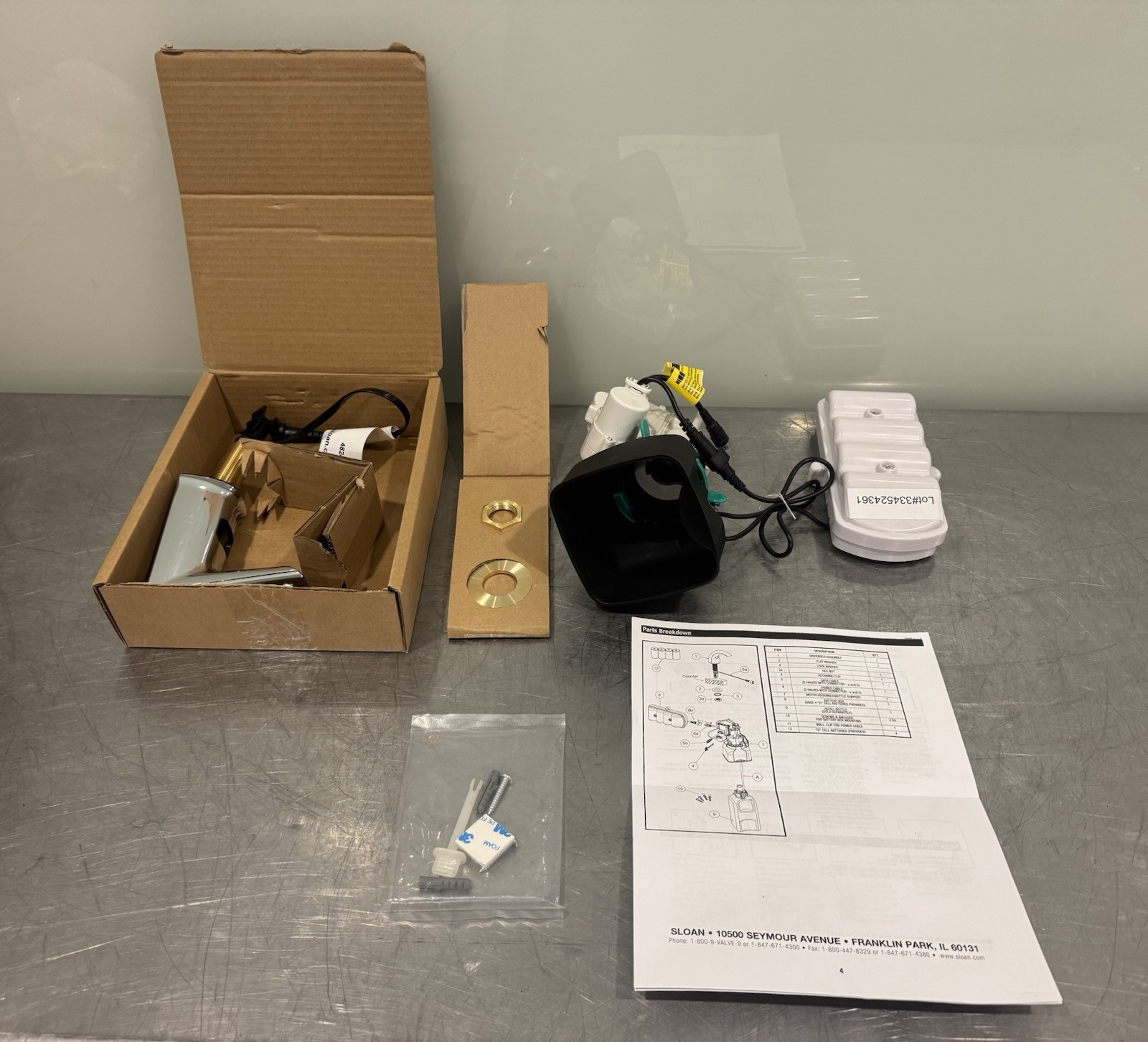 Sloan ESD500A Foam Soap Dispenser Deck Mount 3346087 NEW 