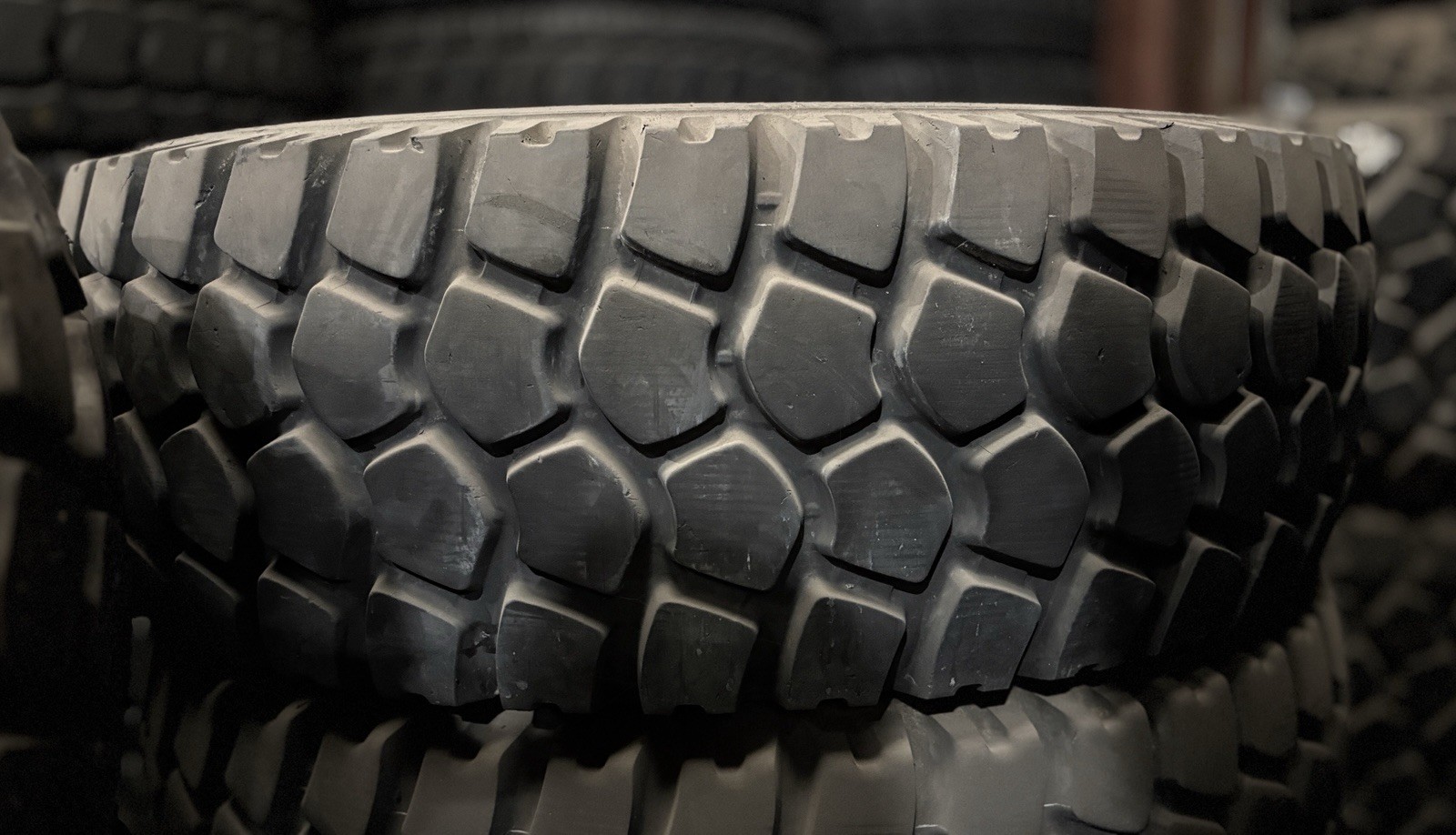 395/85R20 Michelin XZL2 18ply - Used Military Tire