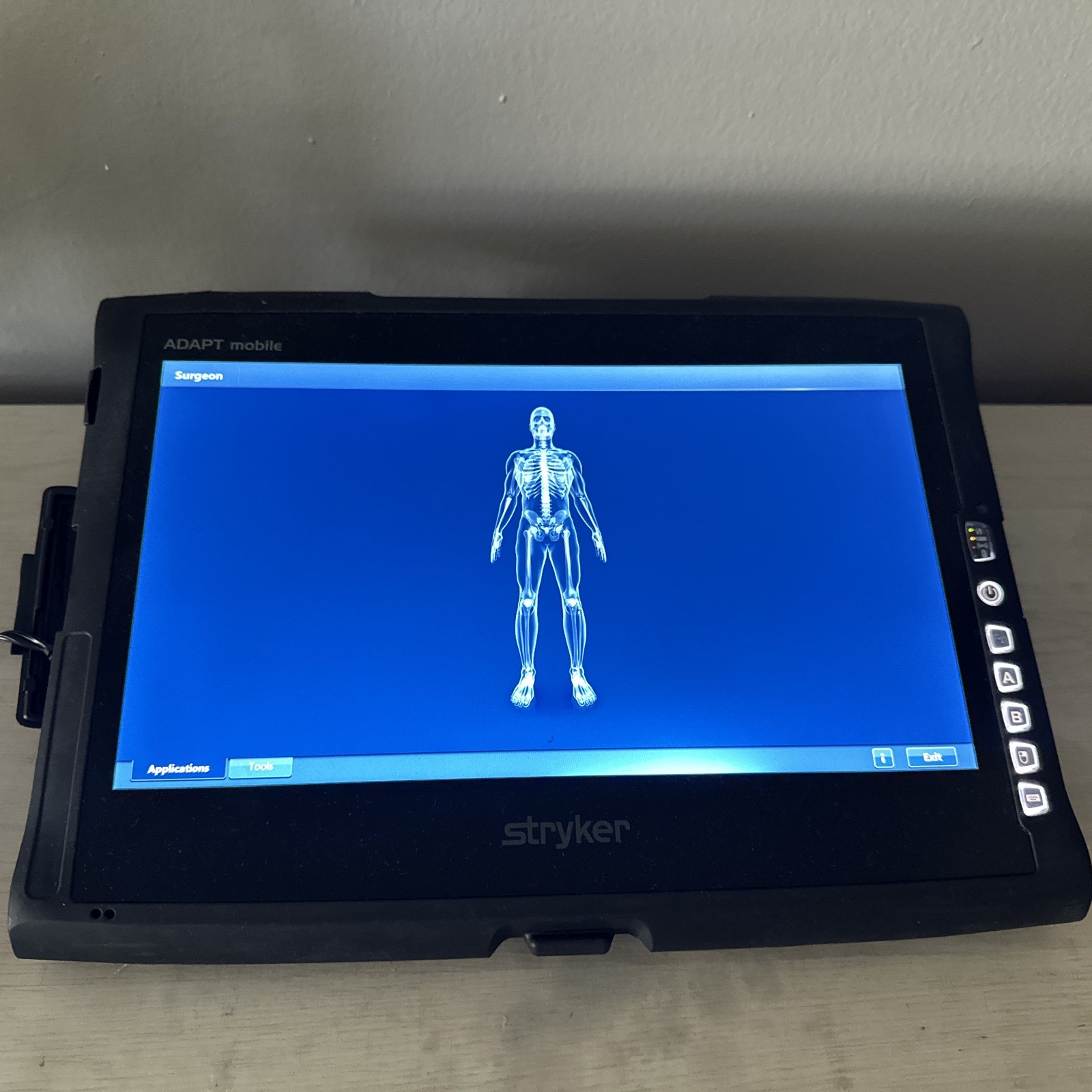 Stryker Adapt Mobile PC Unit 0101-2900, ADAPT 2.0 Gamma3 SW, 1320-8201