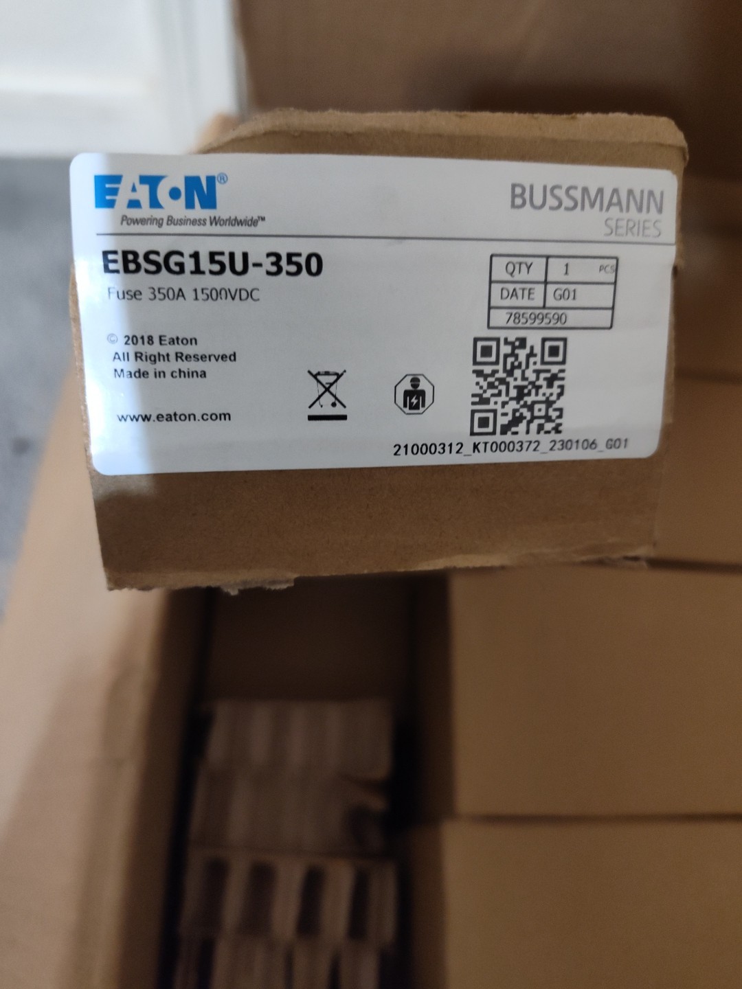 EBSG15U-350 Eaton Bussman Series Fuse 1500VDC 350A (New In Manufacturer Box)