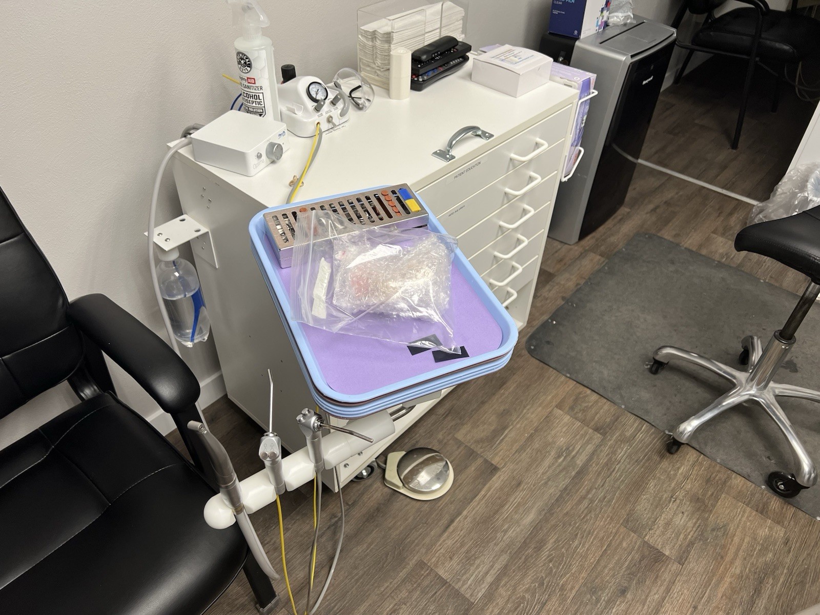 Mobile Dental Delivery Cabinet