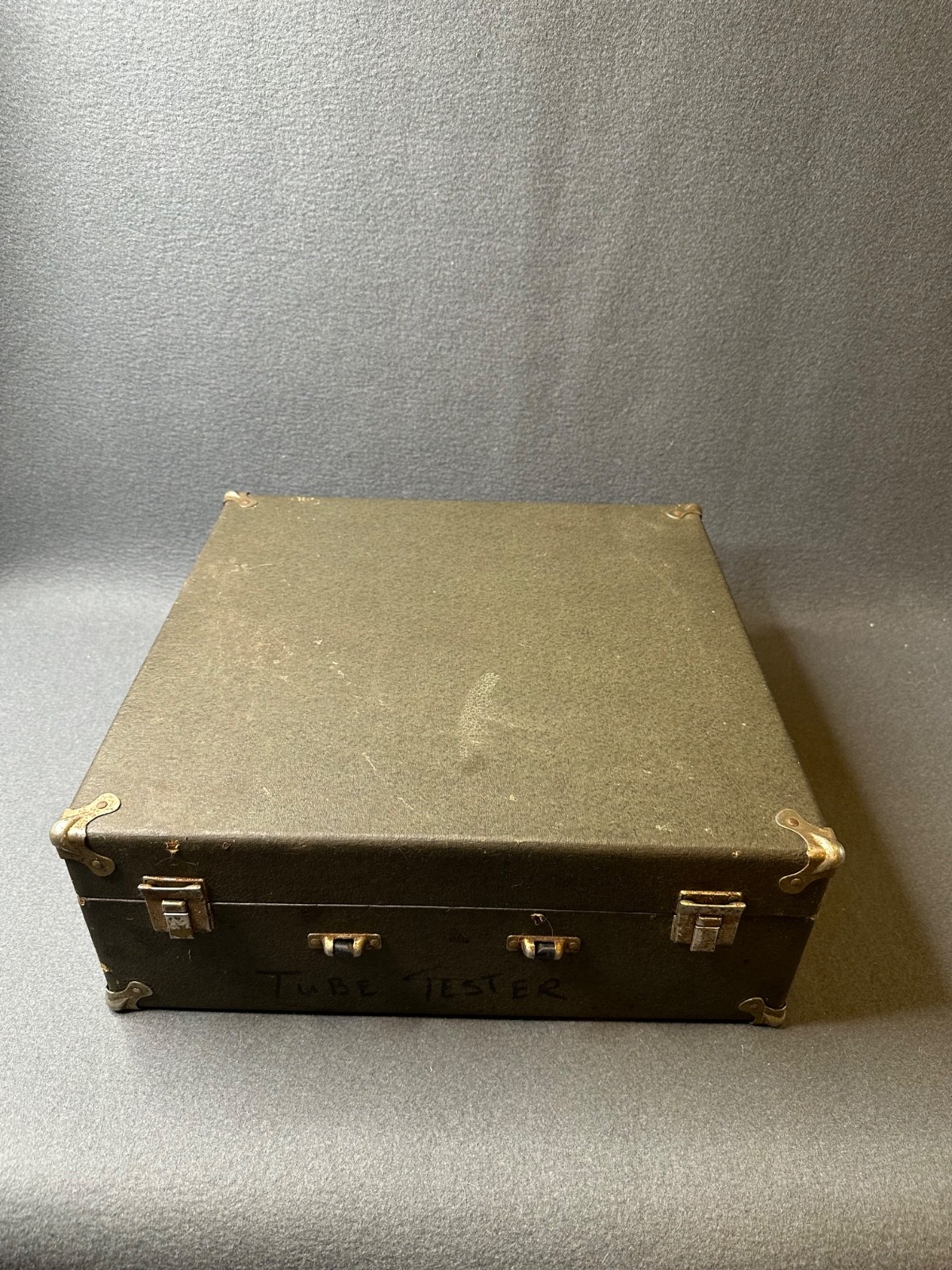 B&K Dyna Jet 700 Mutual Conductance Tube Tester Turns On
