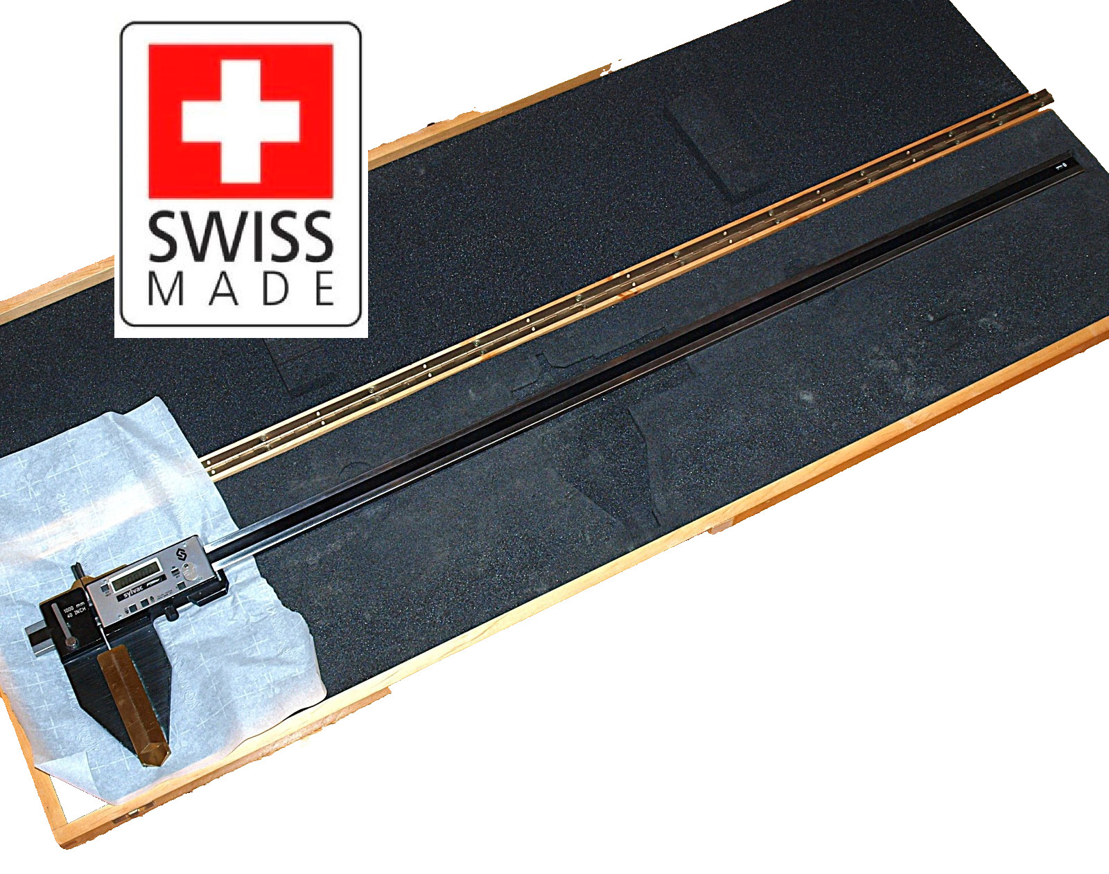 SWISS MADE 40