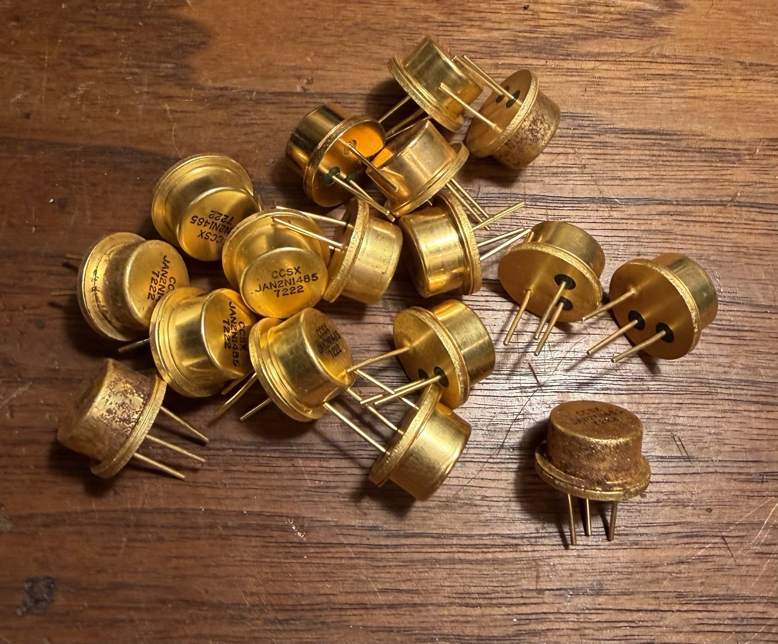 Lot Of (17) 2N1485 Transistors Vintage NOS JAN