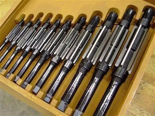 Adjustable Hand Reamer 11 Pcs Set 11.90MM-38.10MM (15/32\