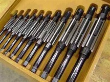 Adjustable Hand Reamer 11 Pcs Set 11.90MM-38.10MM (15/32