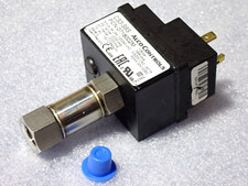 ALCO Controls CS3-S8S PRESSURE SWITCH PRESSURE LIMITER 108 BAR 1566 PSIG NEW picture