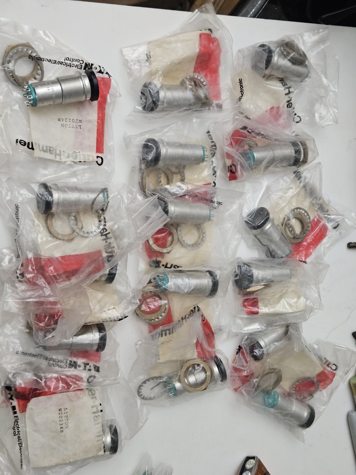 (16) 935249-13 Cutler-Hammer / Litton Push-button Switch Vintage Aerospace 