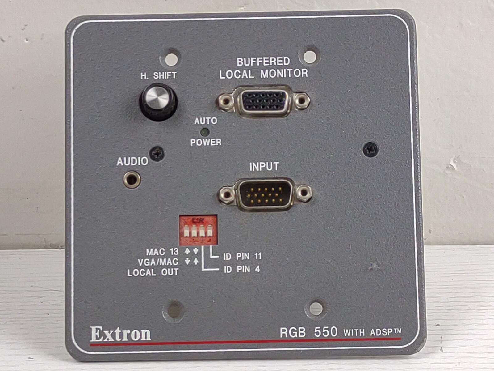 Extron Input Panel Extron RGB 550 15-pin HD Input, Mountable Interface w/Audio & ADSP ...