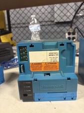 Honeywell RM7823 A 1016 Burner Control w/ Ultraviolet Flame Amplifier USED picture