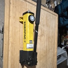 Enerpac P142 Hydraulic Hand Pump Two-Speed Lightweight picture