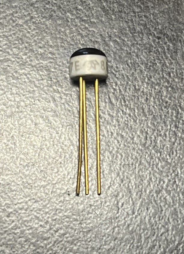 NOS Vintage Teledyne P1087E Transistor JFET Gold Leads