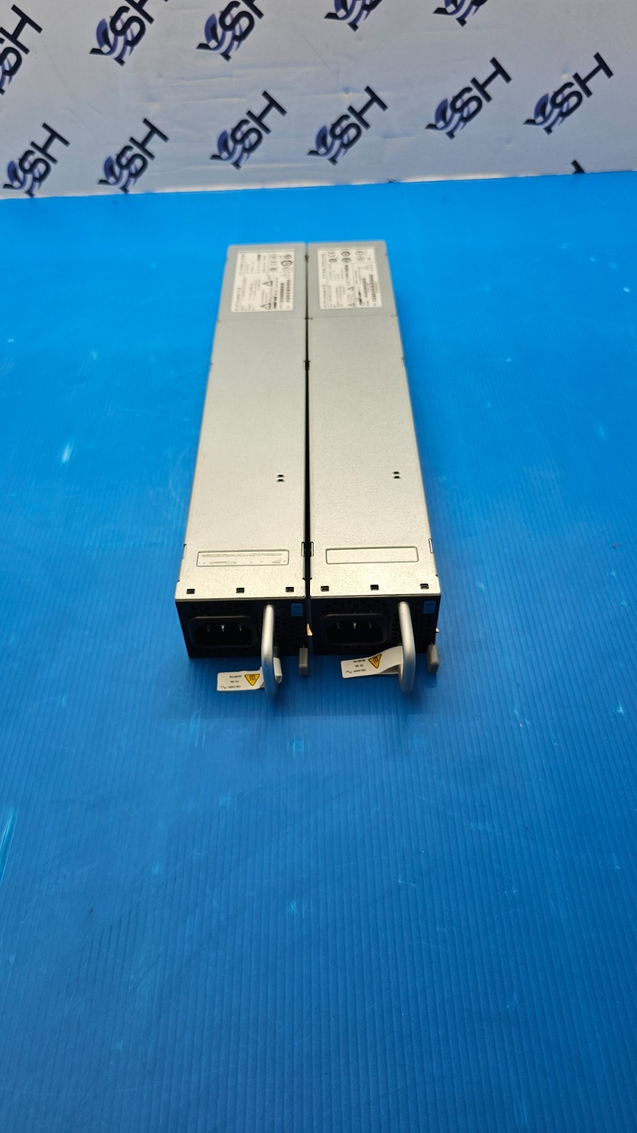 POWER-ONE BELL POWER SOLUTIONS PFE600-12-054RA Power Supply Lot of 2 POWER-ONE BELL POWER SOLUTIONS PFE600-12-054RA Power Supply Lot of 2