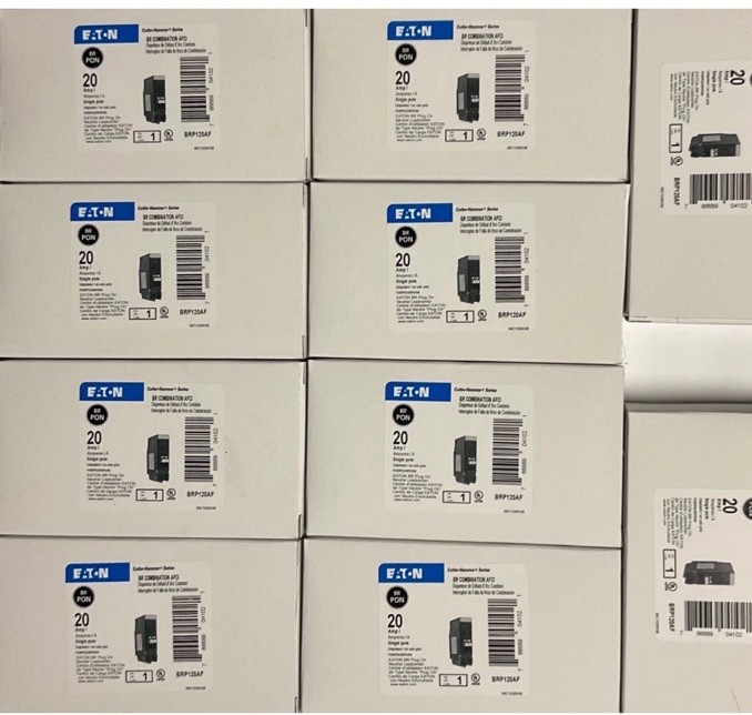10PCS CUTLER HAMMER EATON BRP120AF 20A AFCI PLUG ON NEUTRAL (no wire) NEW IN BOX