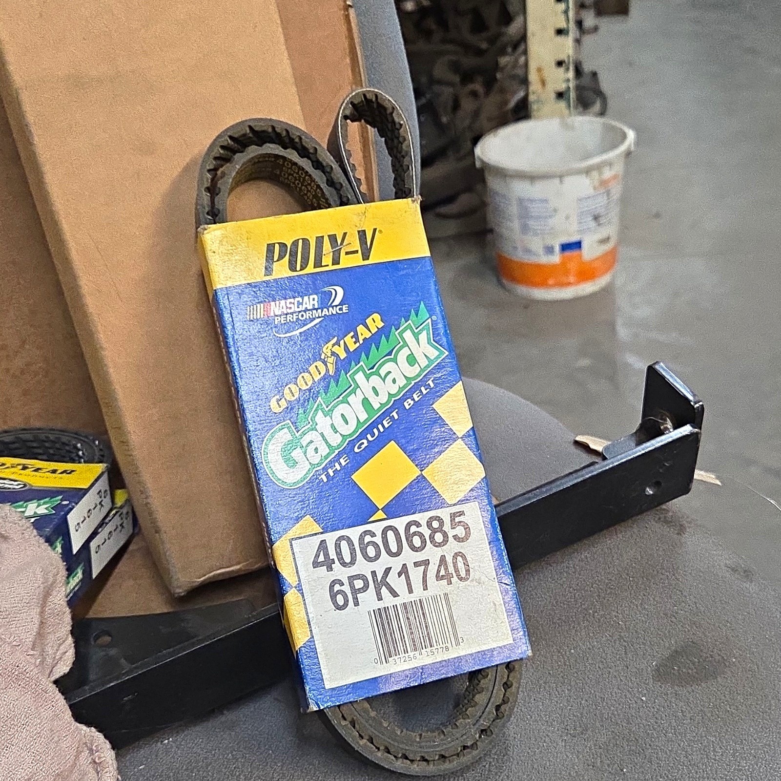 Goodyear Gatorback Poly-V Serpentine Belt 4060685 6PK1740