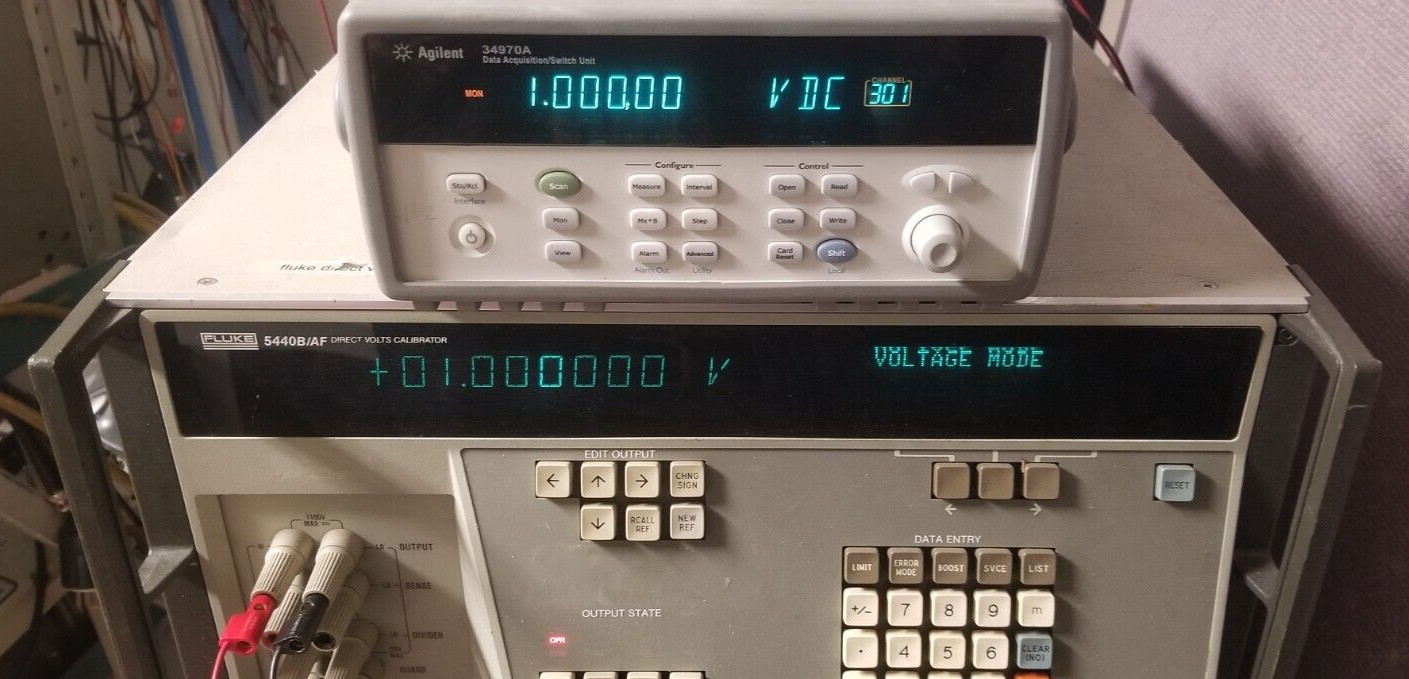 Agilent 34970A PERFECT CONDITION. FULLY TESTED. With DMM. New Battery