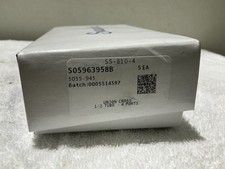 SWAGELOK SS-810-4. BOX OF 5 FITTINGS. picture