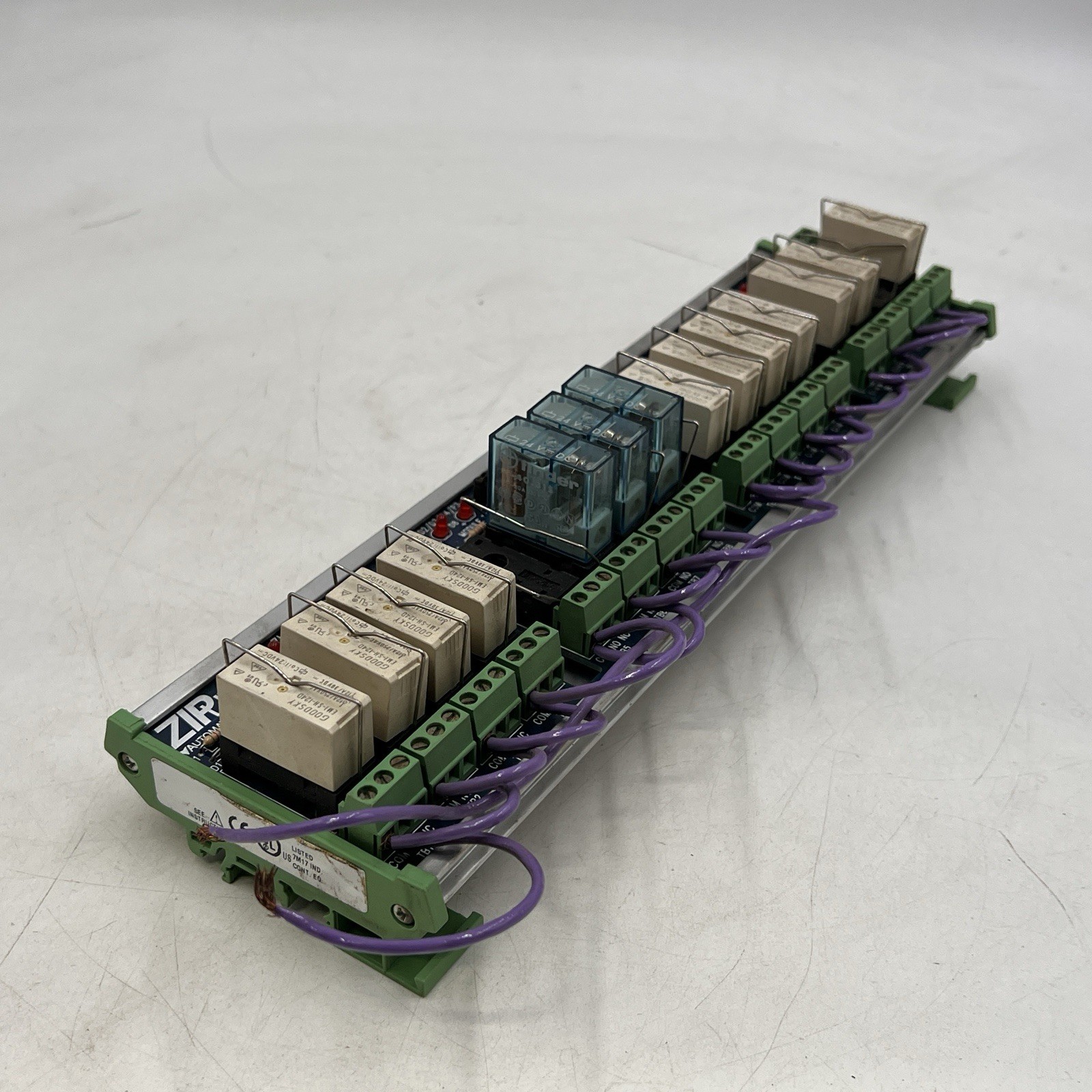Used Automation Direct ZL-RRL16-24 ZIPLink 16-Relay Output Module W Relays