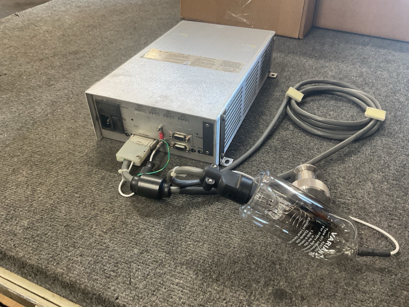 Varian L9145301 Sentorr Controller w/ Type 571 Vacuum Gauge Leco Pegasus IV